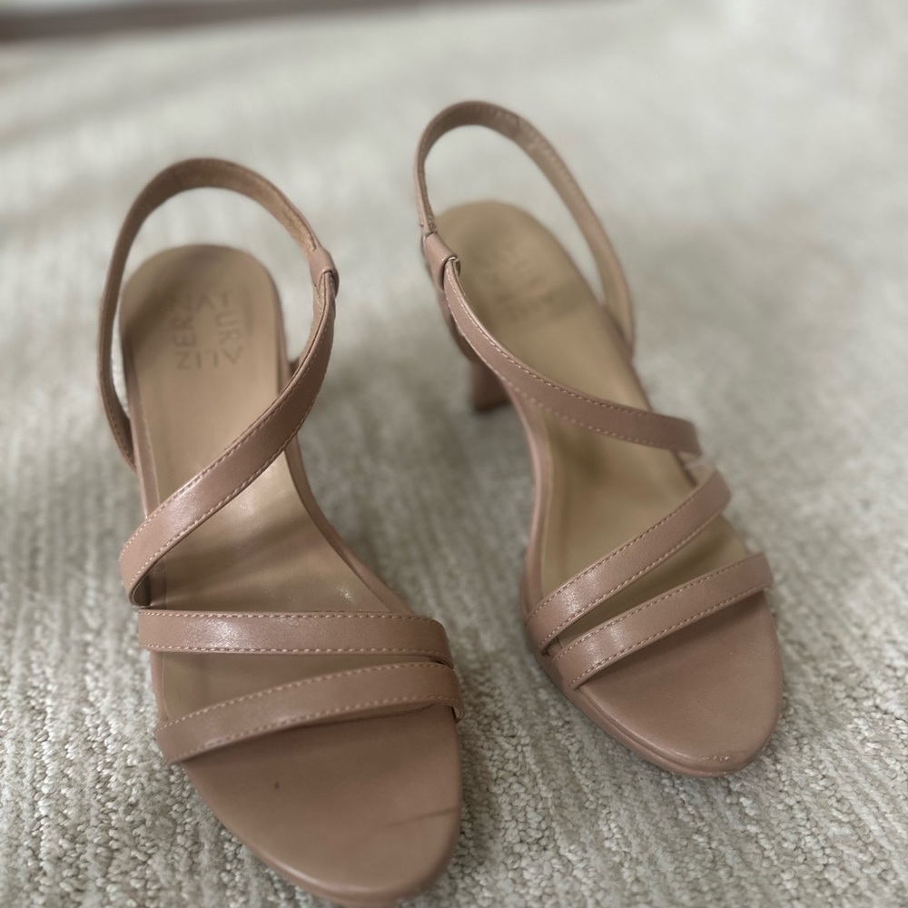 Naturalizer Tan Strappy Heels